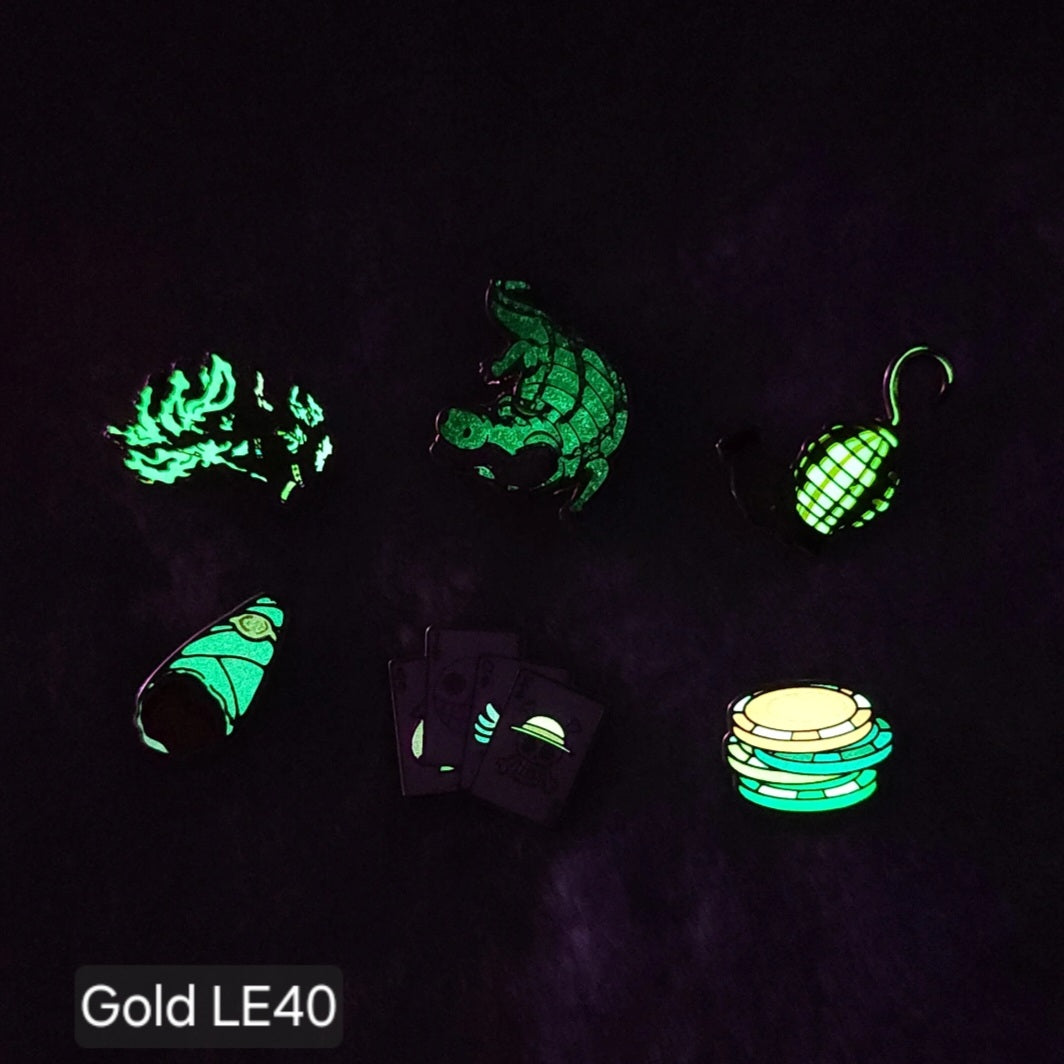 [Patreon] CEO of the Sand Filler Enamel Pins