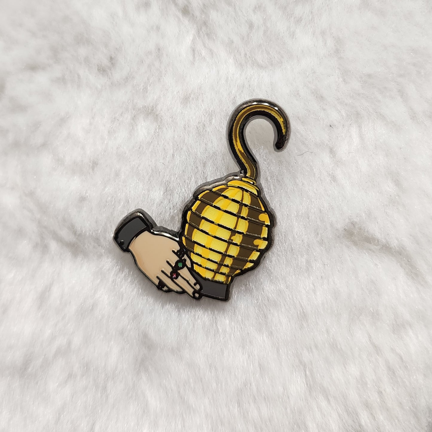 [Patreon] CEO of the Sand Filler Enamel Pins