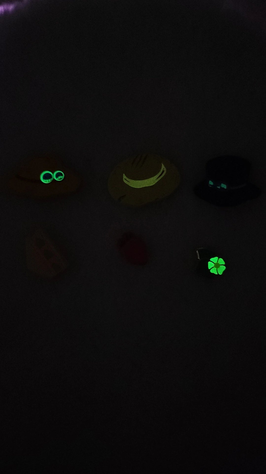 [Patreon] Hats and sandos Filler Enamel Pins